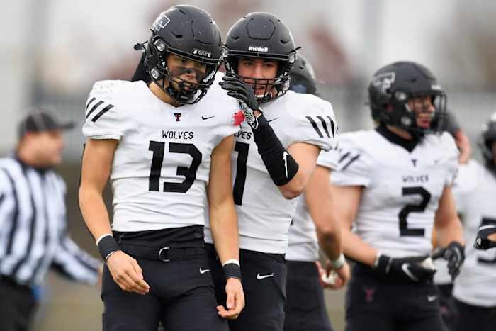 Tualatin.West-Linn.6A-football-semifinal.Leon-Neuschwander.23